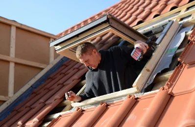Pose de fenêtres de toit Velux aux Écrennes